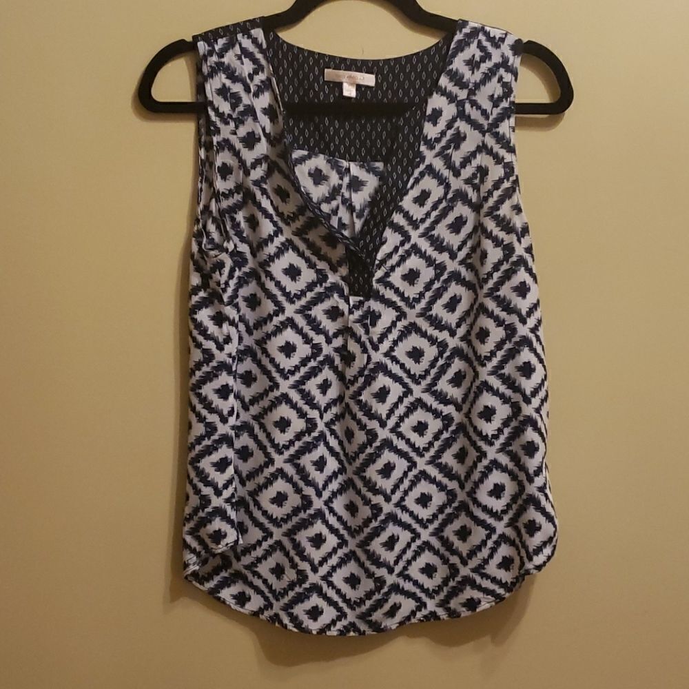 𝅺SKIES are Blue Tank. Medium